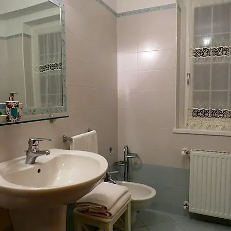 Il Grappolo 3* Bianzone